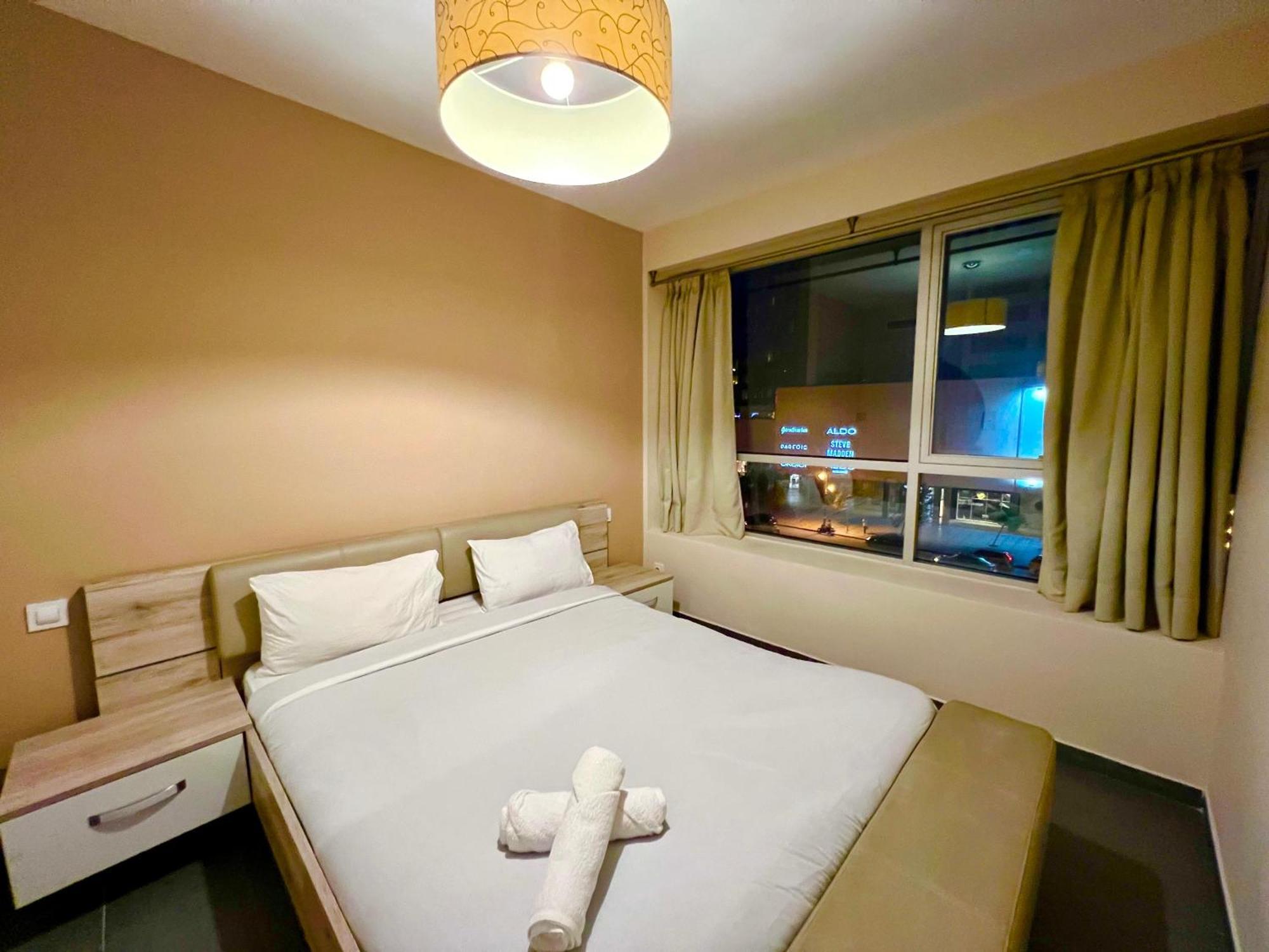Comfortable 2 Bedrooms - Hilton Center View Apartment